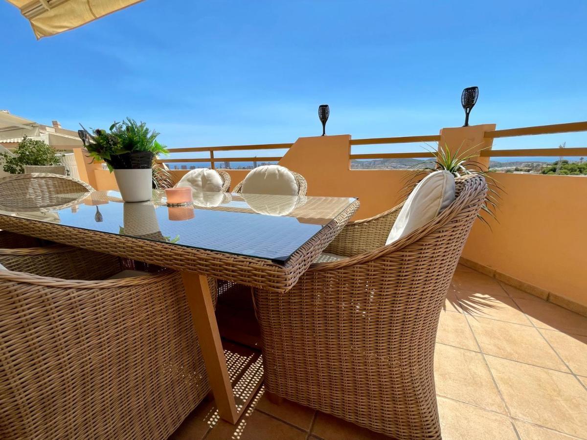 Apartmán Modern 2-Floor Penthouse With Sea Views - Sleeps 7 Finestrat Exteriér fotografie