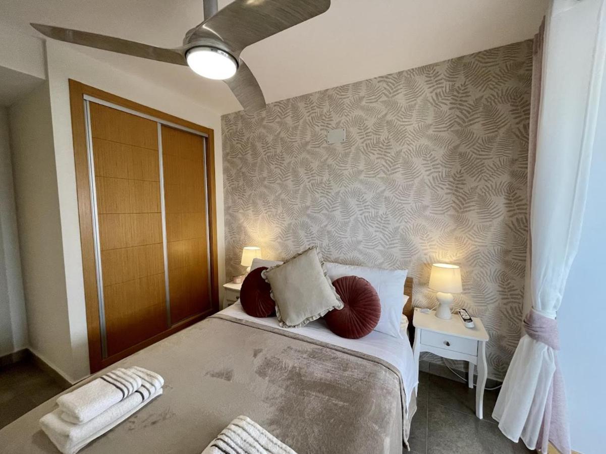 Apartmán Modern 2-Floor Penthouse With Sea Views - Sleeps 7 Finestrat Exteriér fotografie